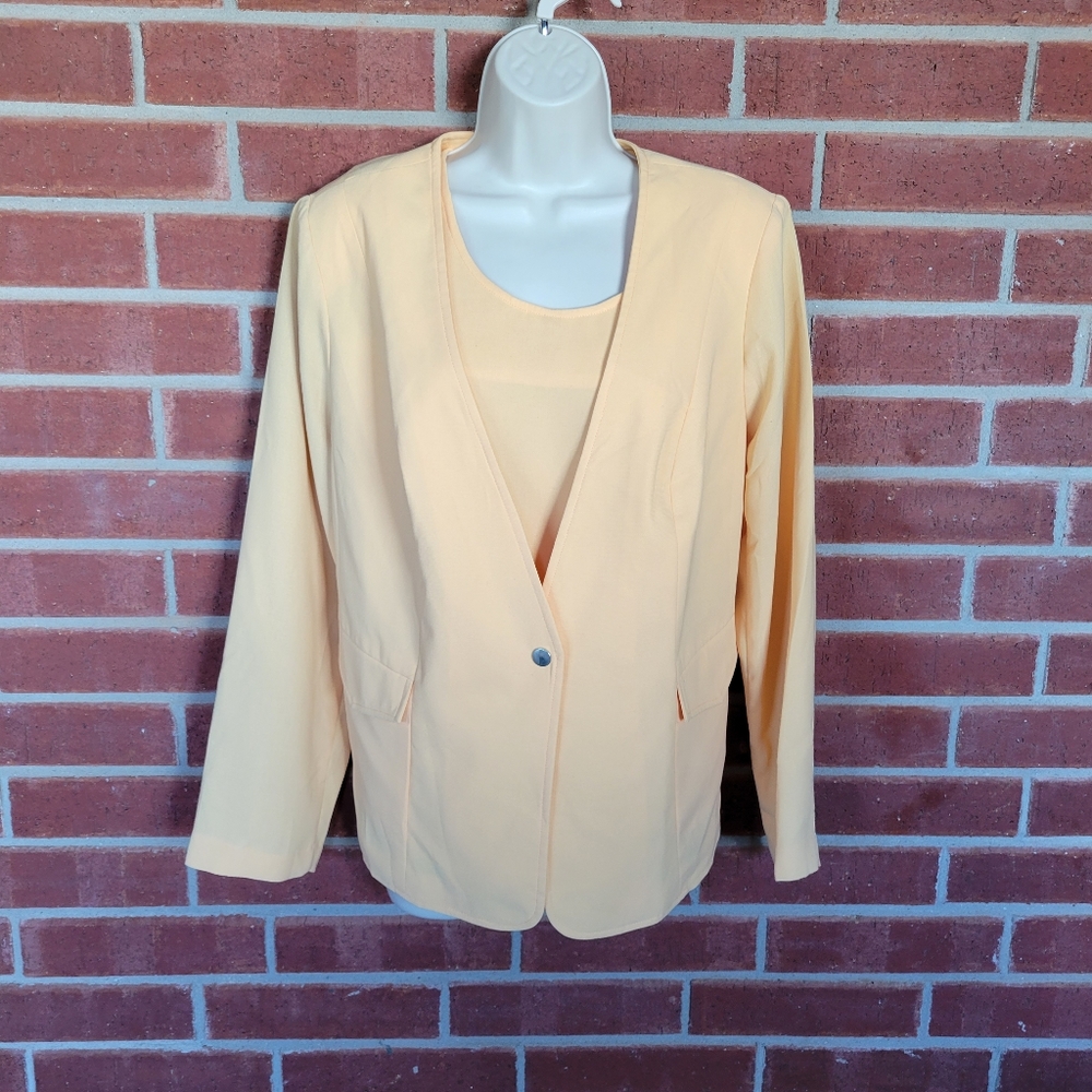 289 Roaman's brand jacket and tank top